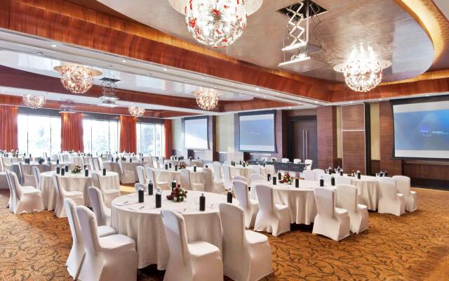 Novotel Mumbai Juhu Beach Hotel