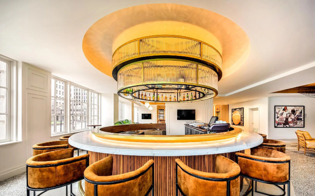 Hotel St. Regis