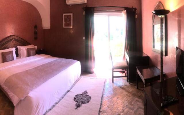 Room in B&B - Double Bedroom in a Charming Villa in the Marrakech Palmeraie