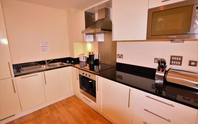 Zen Apartments - City Airport London