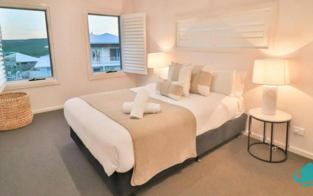 Illaroo at Catherine Hill Bay