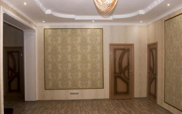 Отель «Мега»