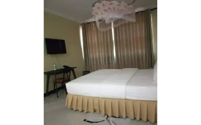 Nemarts Hotel