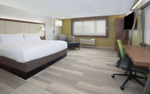Holiday Inn Express & Suites Pittsburgh - Monroeville by IHG