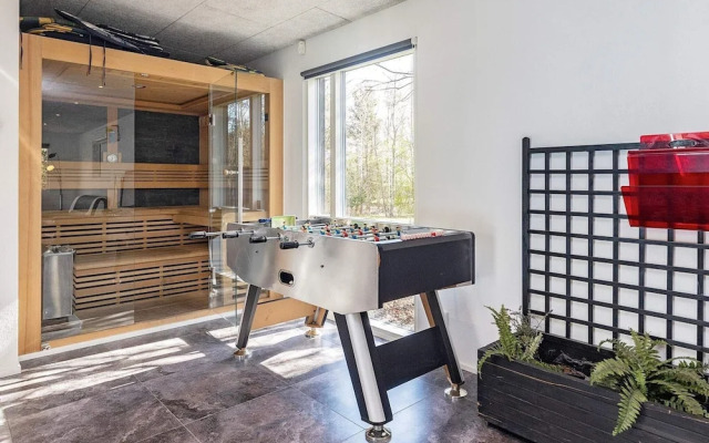 8 Person Holiday Home in Hojslev-by Traum