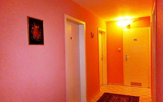Hotel Yans