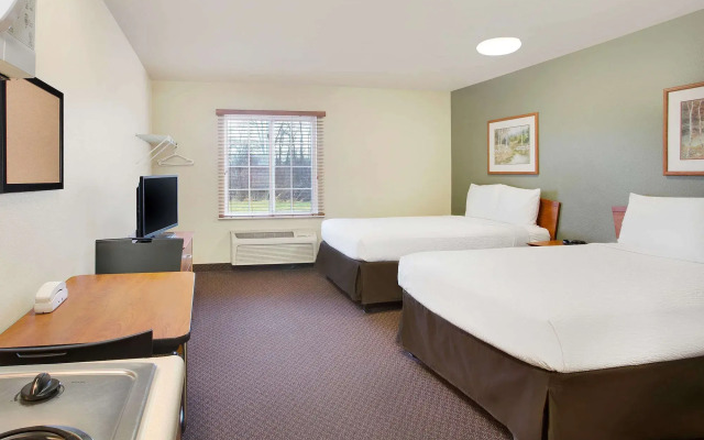 WoodSpring Suites Cincinnati Fairfield