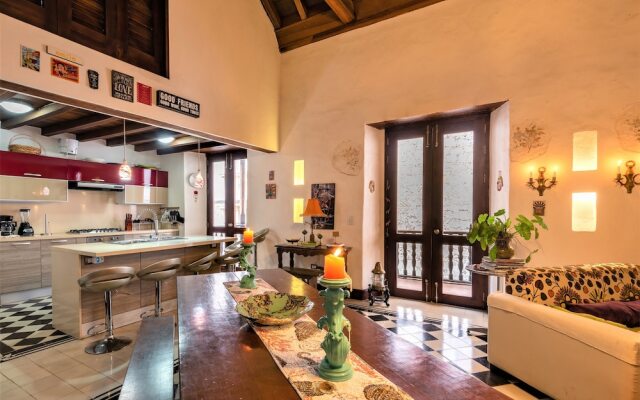 San Pedro Apartments