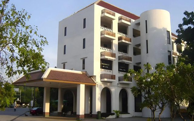 Royal Diamond Hotel