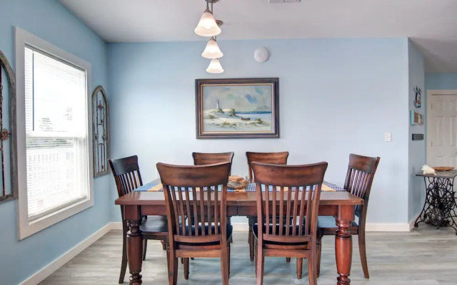 Nauti Mermaid 5 Bedroom Home by Redawning