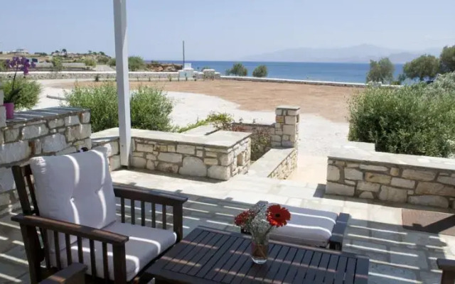 Agrabeli Mare Apartments