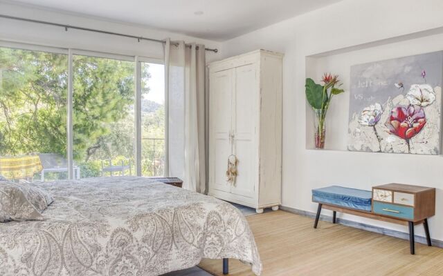 Villa in La Cadiere-d'azur With Private Pool