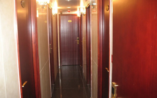 Oriental Pearl Hostel