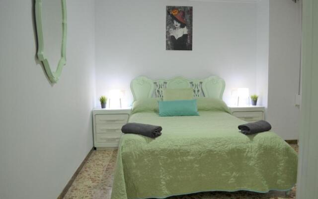 Fantastic 1 bedroom Apartment with Gallery (CB6EV)