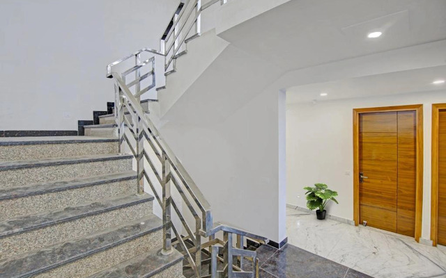 Hotel Right Palace And Banquet