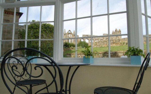 YHA Whitby - Hostel