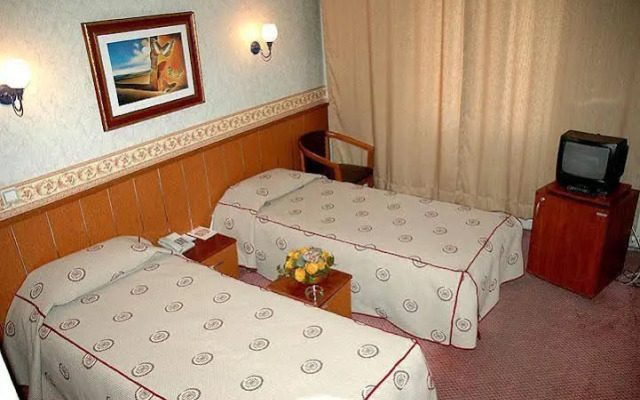 Turist Hotel