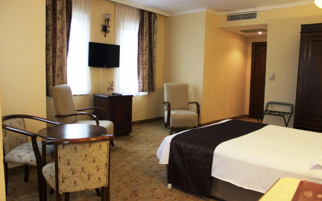 Montania Town hotel