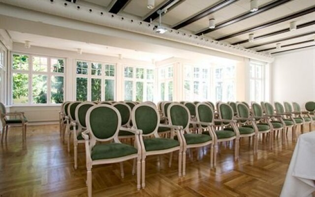 Hotel Hornbækhus