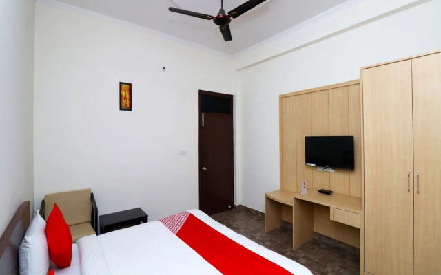 Oyo 26611 Anand Mangal Hotel