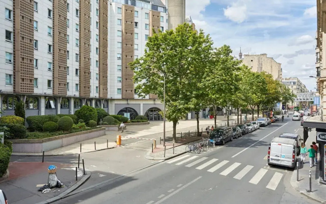Superb Invalide Apartment Near Eiffel Tower