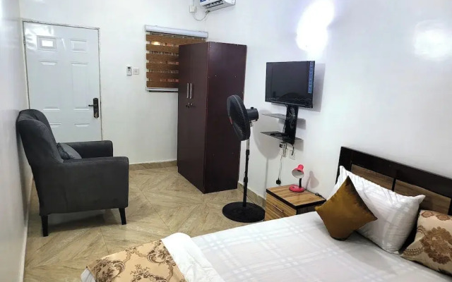 Rossy'S Apartments