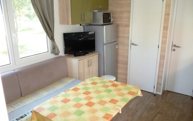 Mobile Home Pisak-directly on the Pebble Beach
