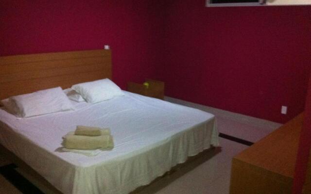 Don Limpone Hotel