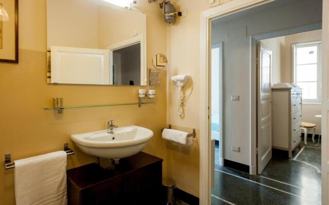 Old Genoa Rooms & Apartments