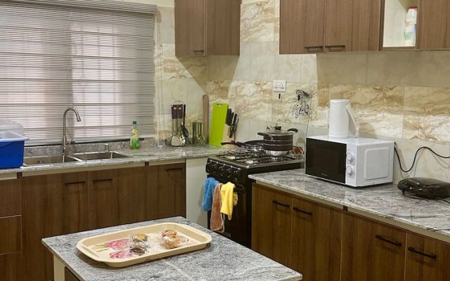 Captivating 2-bedroom Apartment in Kaduna City