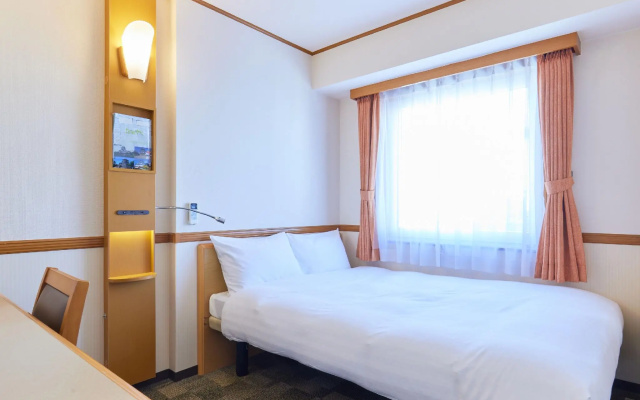 Toyoko Inn Osaka Sakai Higashi Station – Guest Rooms – Sakai