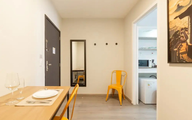 Comfort in the Heart of Rio Rb1701