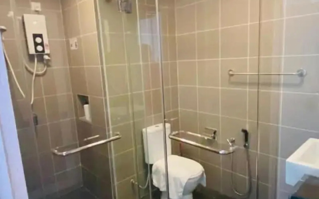 2 Bedroom Near Airport @ Aeropod Sovo Studio