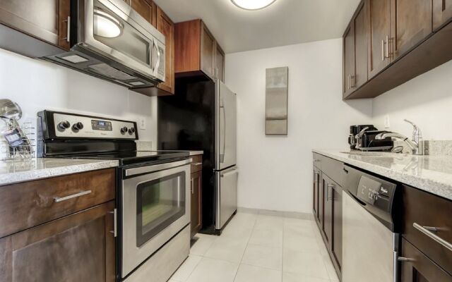 Global Luxury Suites at Monroe