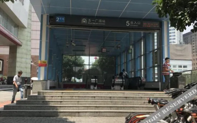 Bailuyuan Theme Inn
