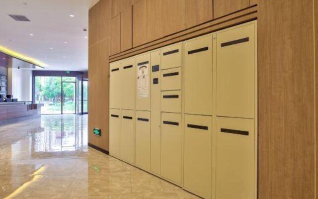 HanTing Hotel (Ningbo Jishigang Outlets)