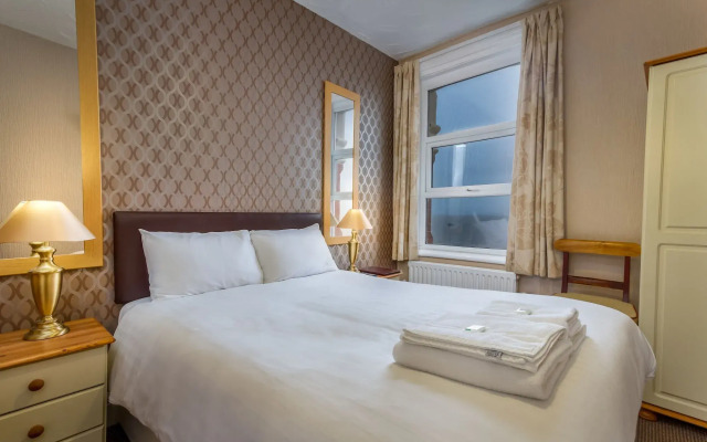 The Maples Hotel