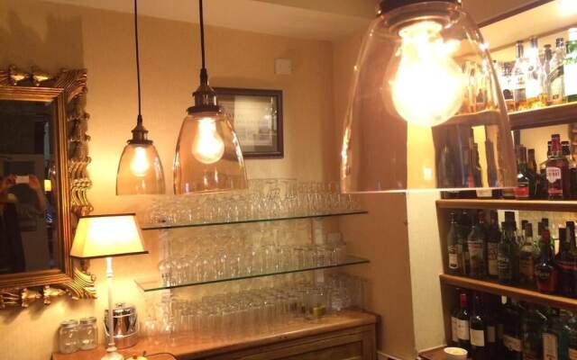 Dinham Hall & Elliotts Bistro