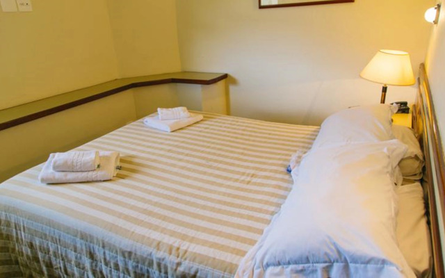 Plaza Inn Week Inn