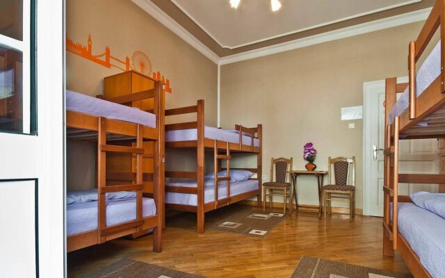 Tunduk hostel