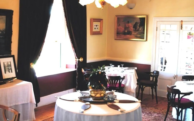 Riebeek Valley Hotel