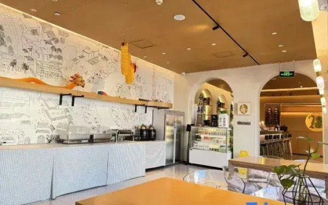 Beijing Qianmen Jingtai Hotel