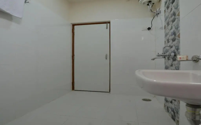 Panchsheel Plaza By OYO Rooms
