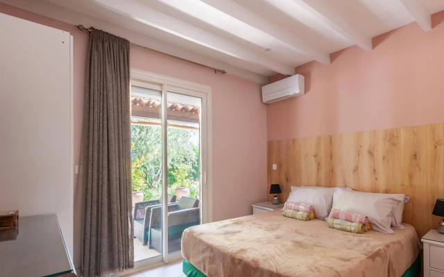 Charming Holiday Home in Callian with Private Pool
