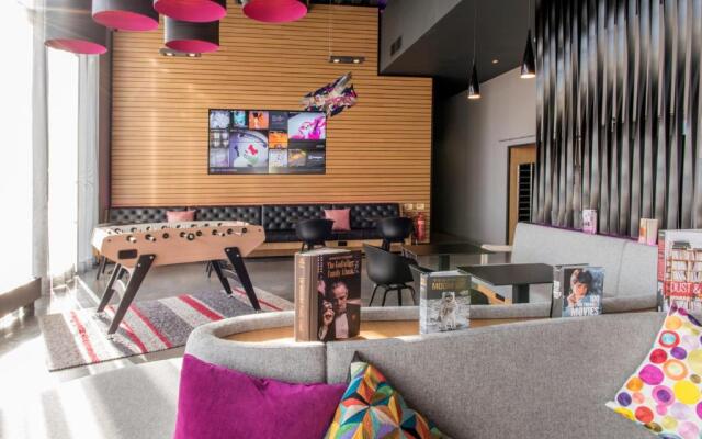 Moxy Aberdeen Airport