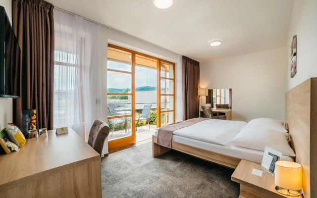 Maximus Resort