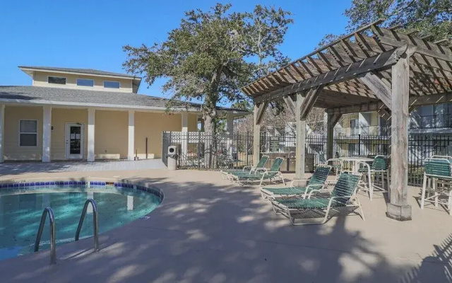 Oak Glen Unit 84