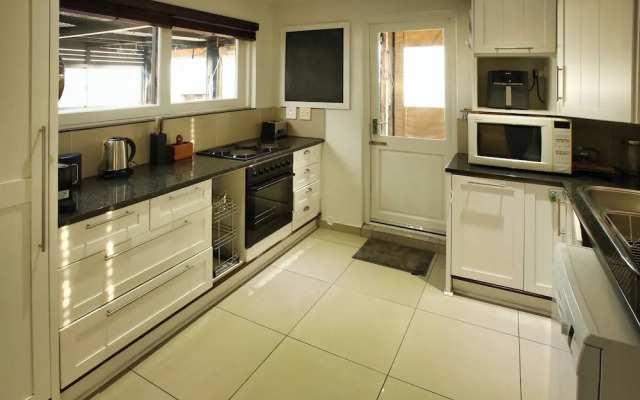 Klopdisselboom Langebaan 10-sleeper