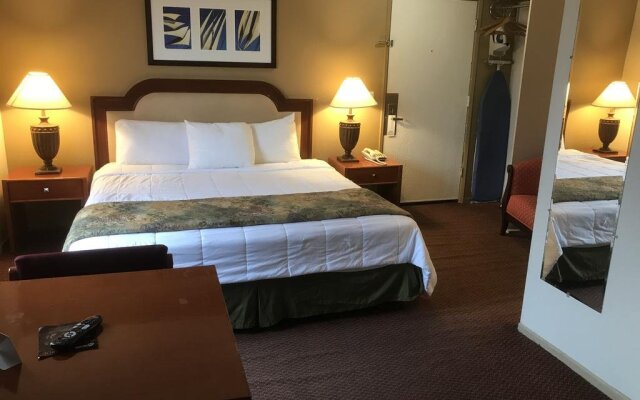 Portofino Beach Inn