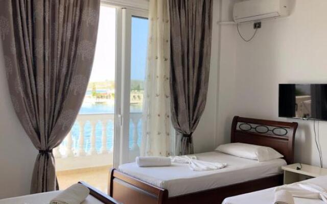 Santa Paola Hotel - In Sarandë (Kodrra)